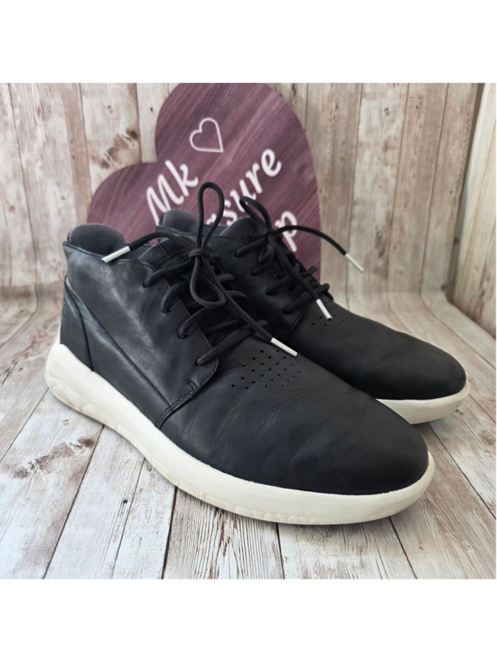 Men's Timberland Sneakers Black White Size 10.5